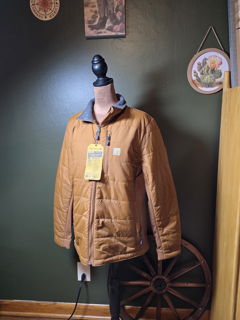 Carhartt Womens Med Relaxed Fit Rain Defender Lightweight Insulated Jacket